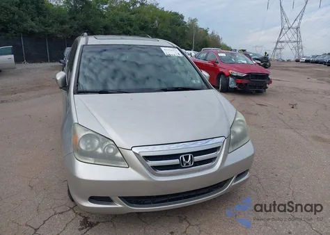 2005 Honda Odyssey Ex-L z USA, uszkodzony, nr VIN 5FNRL38755B106521